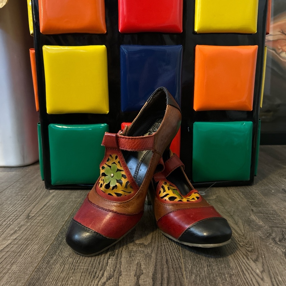 Women's Red and Black Leather Shoes